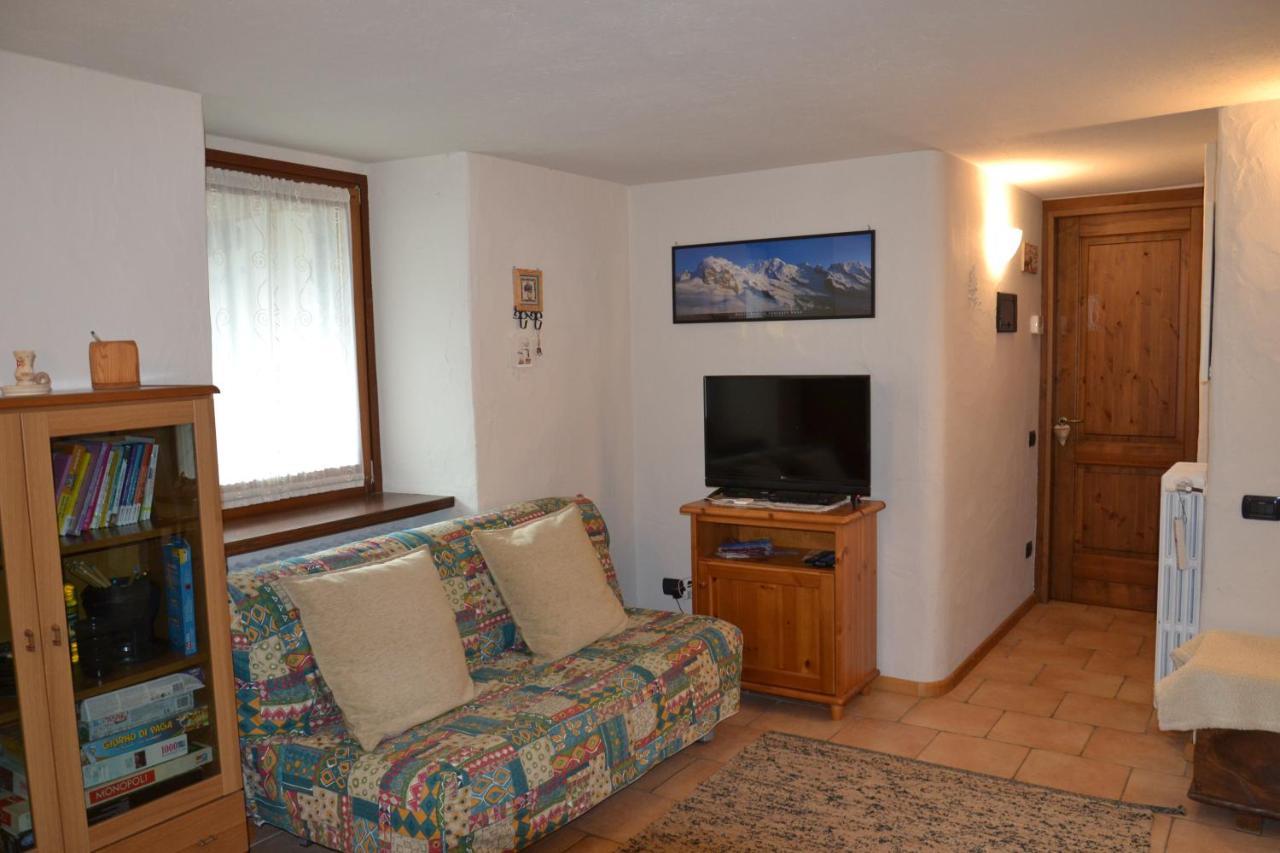 Alle Pendici Del Monte Rosa Champoluc Bagian luar foto