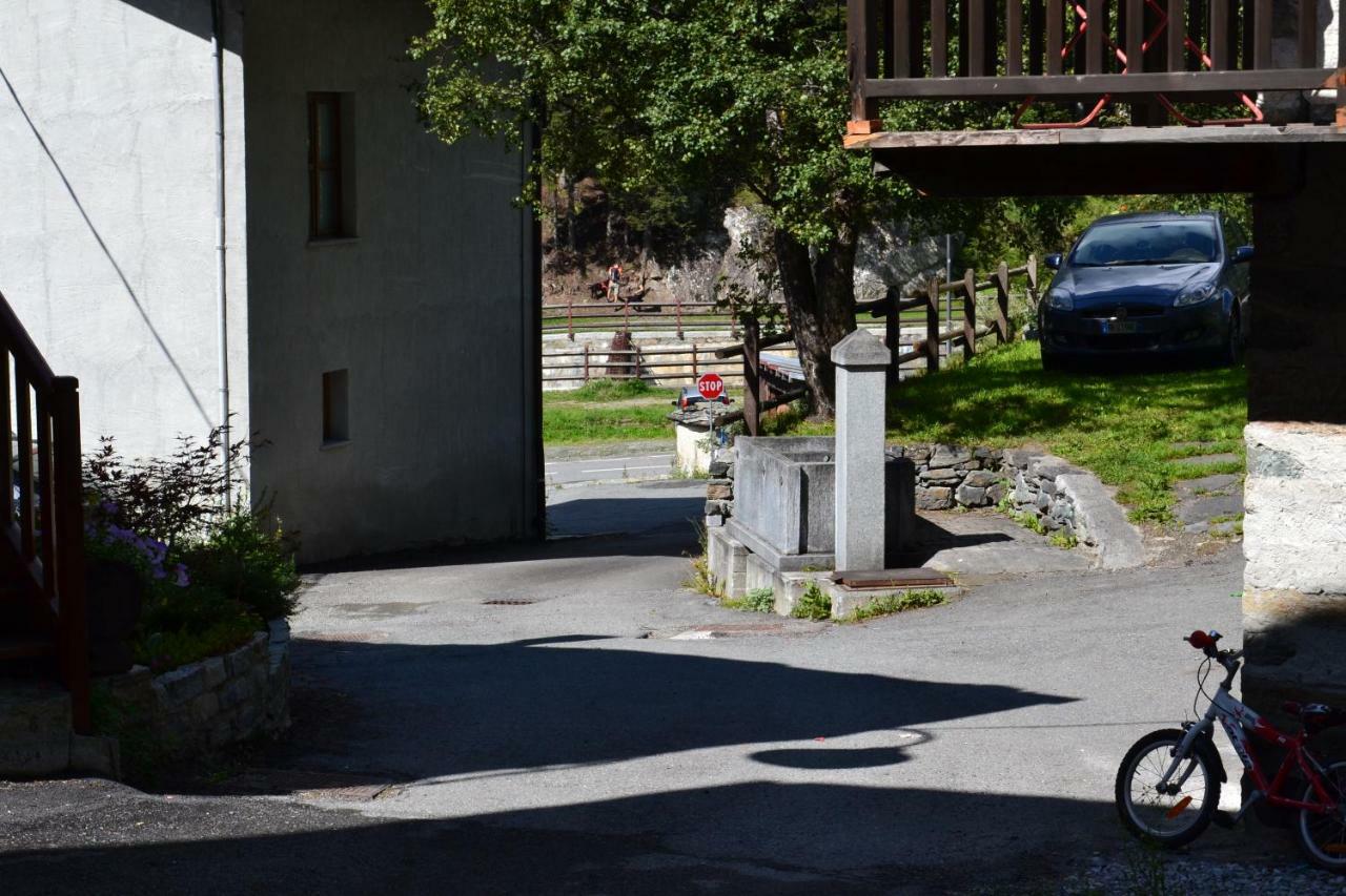 Alle Pendici Del Monte Rosa Champoluc Bagian luar foto